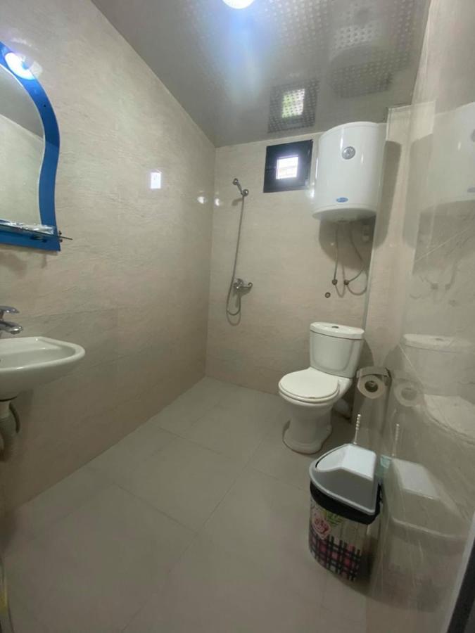 Elite Palace Plus Hotel Batumi Bagian luar foto